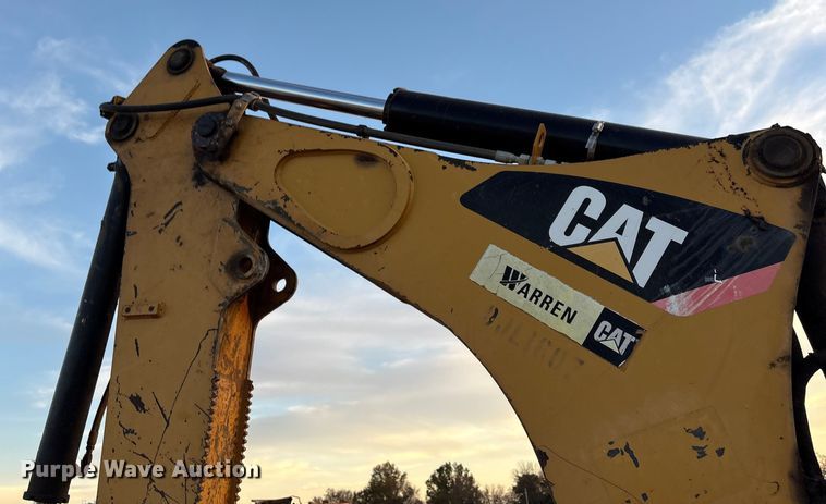 image for item FI0059 2011 Caterpillar 420E backhoe