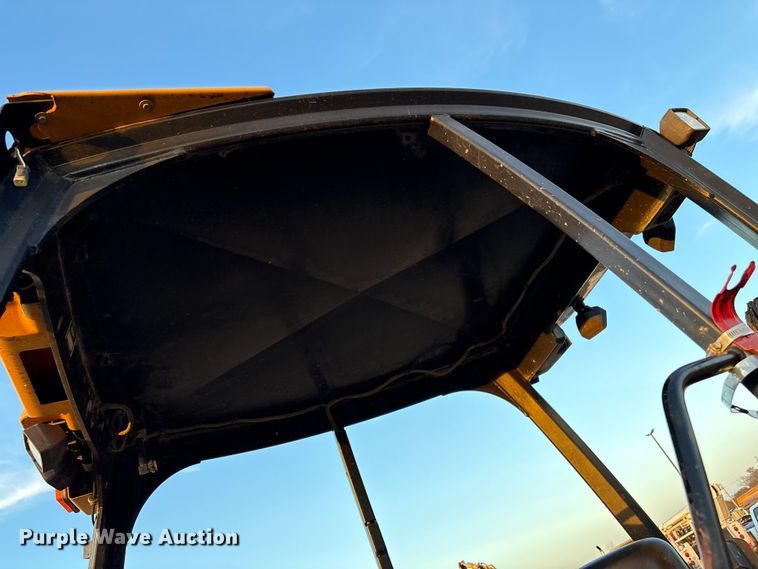 image for item FI0059 2011 Caterpillar 420E backhoe