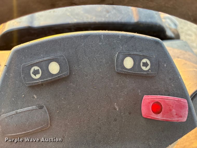 image for item FI0059 2011 Caterpillar 420E backhoe