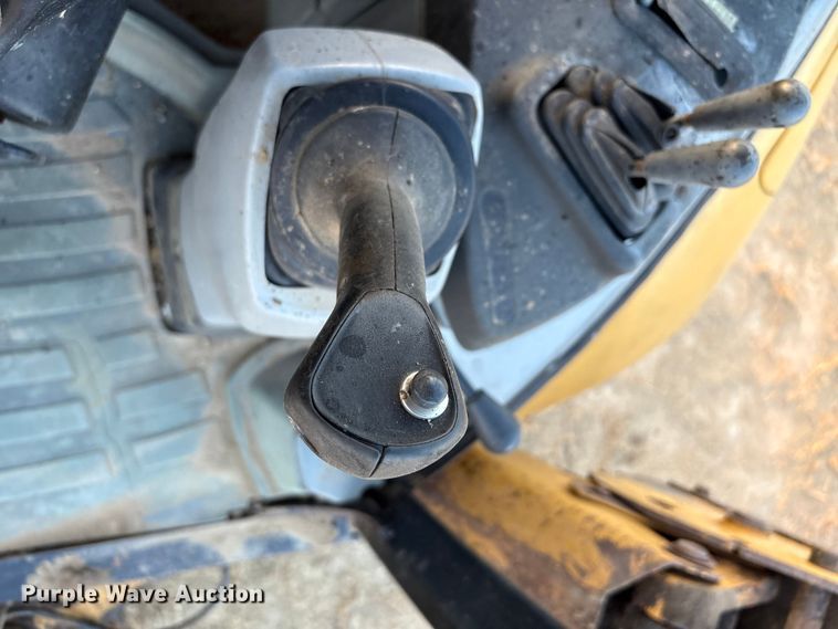 image for item FI0059 2011 Caterpillar 420E backhoe