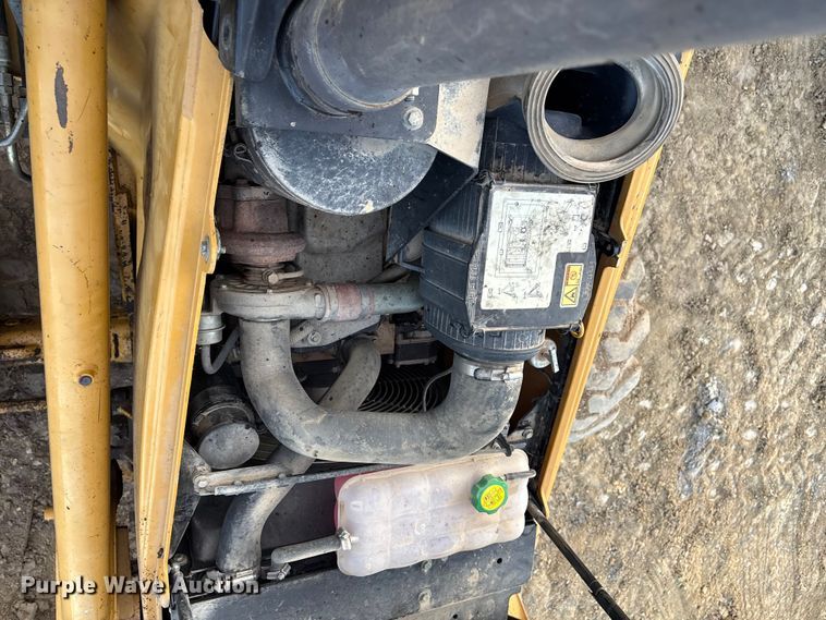 image for item FI0059 2011 Caterpillar 420E backhoe