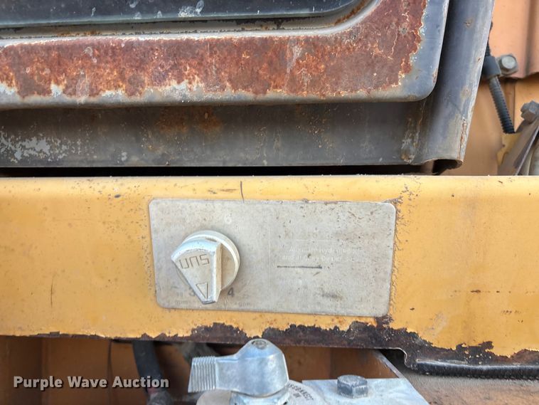 image for item FI0060 1998 Case 580 Super L backhoe