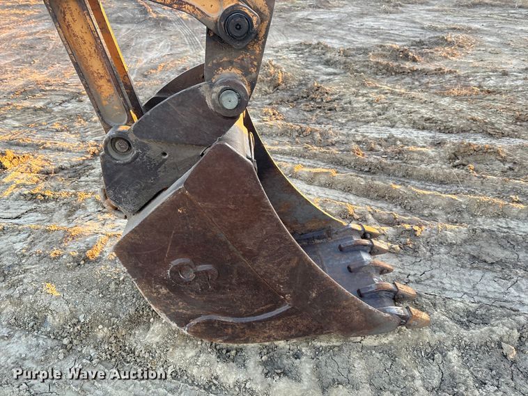 image for item FI0060 1998 Case 580 Super L backhoe