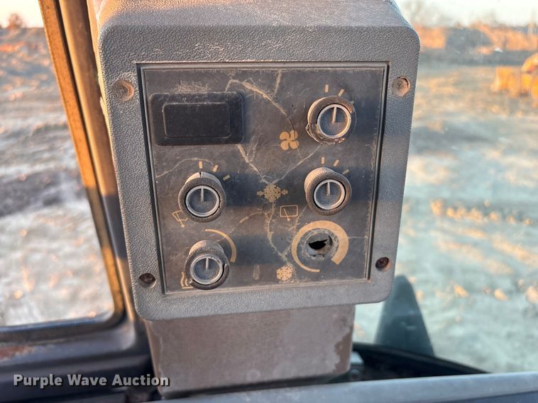 image for item FI0060 1998 Case 580 Super L backhoe