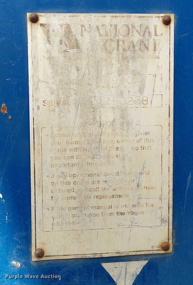 image for item FK0552 2004 International 7500 crane truck