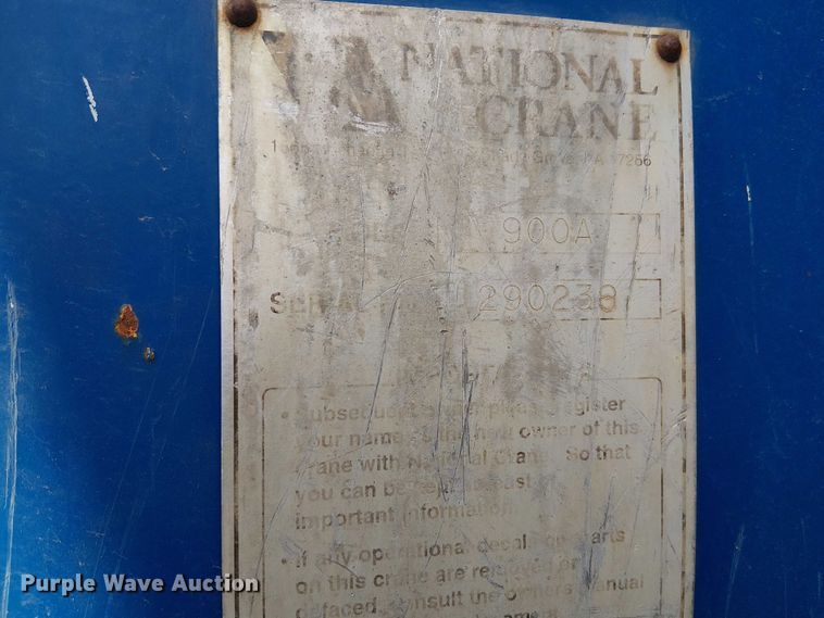 image for item FK0552 2004 International 7500 crane truck