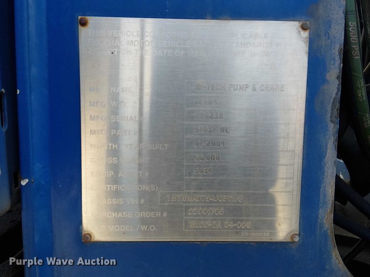 image for item FK0552 2004 International 7500 crane truck