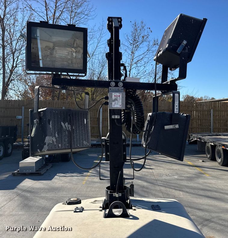 image for item FK0566 2017 Terex RL4 light plant