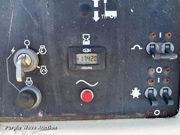 image for item FK0566 2017 Terex RL4 light plant