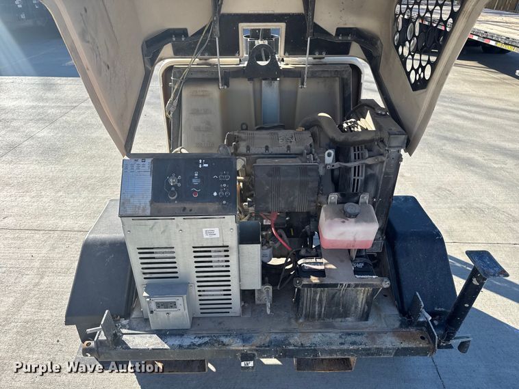 image for item FK0566 2017 Terex RL4 light plant