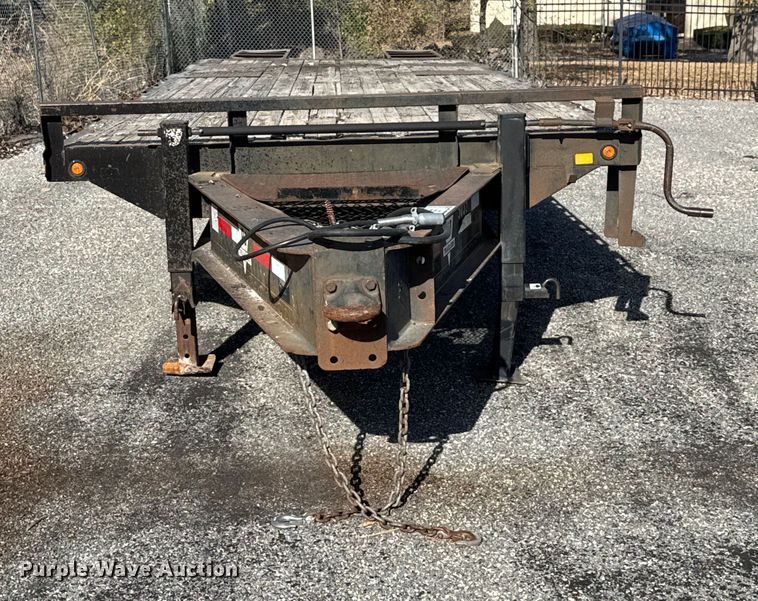 image for item FK0573 2003 PJ Trailers equipment trailer