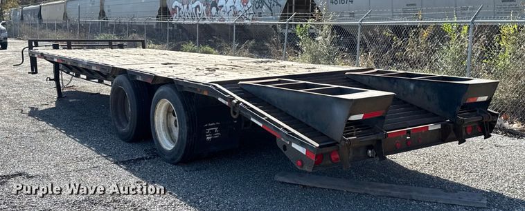image for item FK0573 2003 PJ Trailers equipment trailer