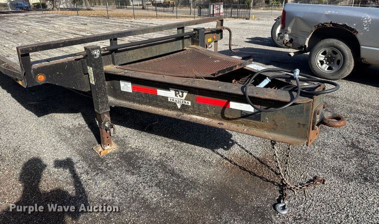 image for item FK0573 2003 PJ Trailers equipment trailer