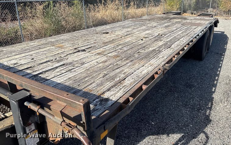 image for item FK0573 2003 PJ Trailers equipment trailer