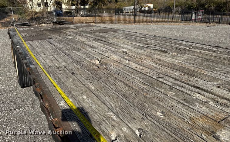 image for item FK0573 2003 PJ Trailers equipment trailer