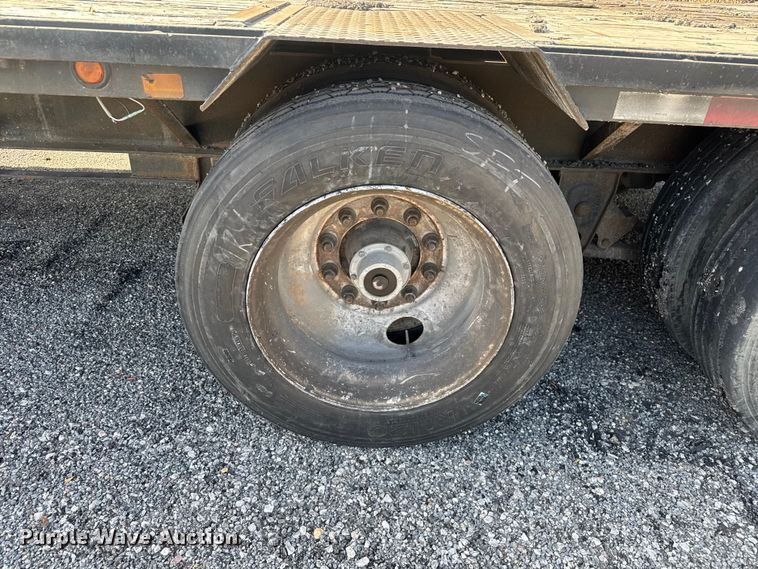 image for item FK0573 2003 PJ Trailers equipment trailer
