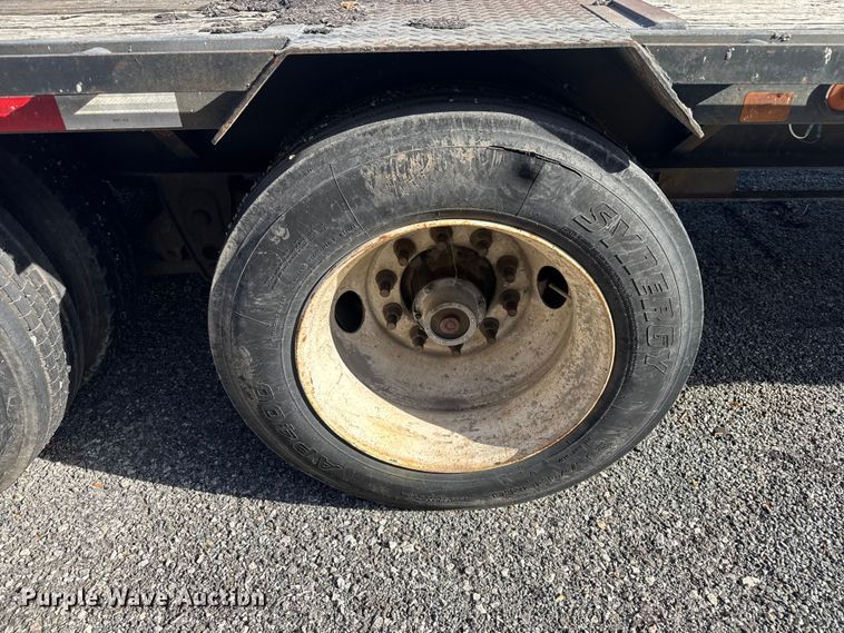 image for item FK0573 2003 PJ Trailers equipment trailer