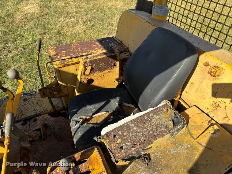 image for item FK0592 1969 Allis-Chalmers HD-11 dozer