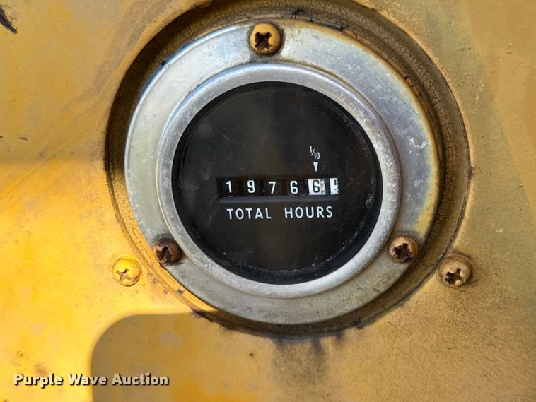 image for item FK0592 1969 Allis-Chalmers HD-11 dozer