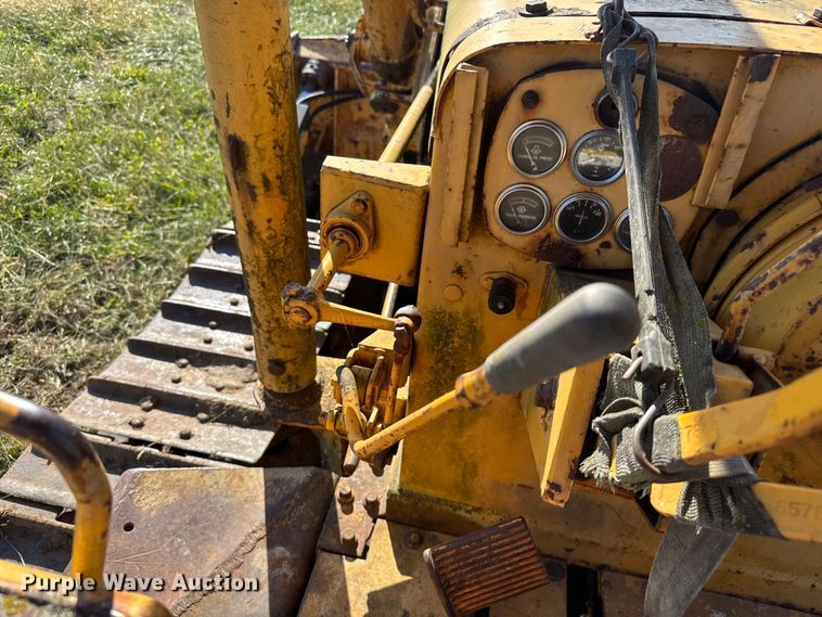 image for item FK0592 1969 Allis-Chalmers HD-11 dozer