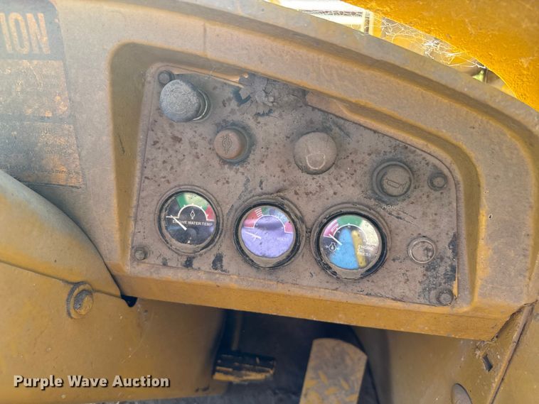 image for item FK0597 1979 John Deere 544B wheel loader