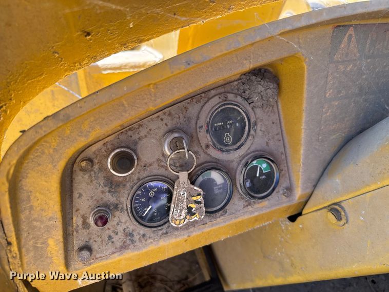 image for item FK0597 1979 John Deere 544B wheel loader