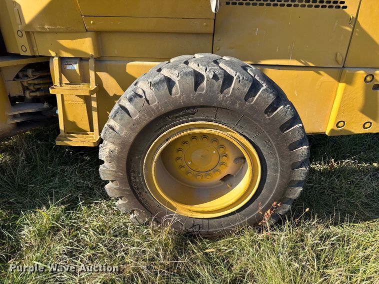image for item FK0597 1979 John Deere 544B wheel loader