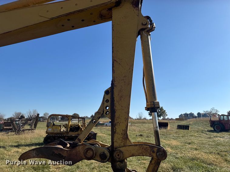 image for item FK0598 1981 Caterpillar 225 LC excavator