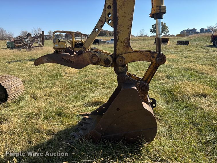 image for item FK0598 1981 Caterpillar 225 LC excavator