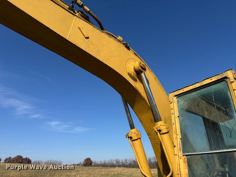 image for item FK0598 1981 Caterpillar 225 LC excavator