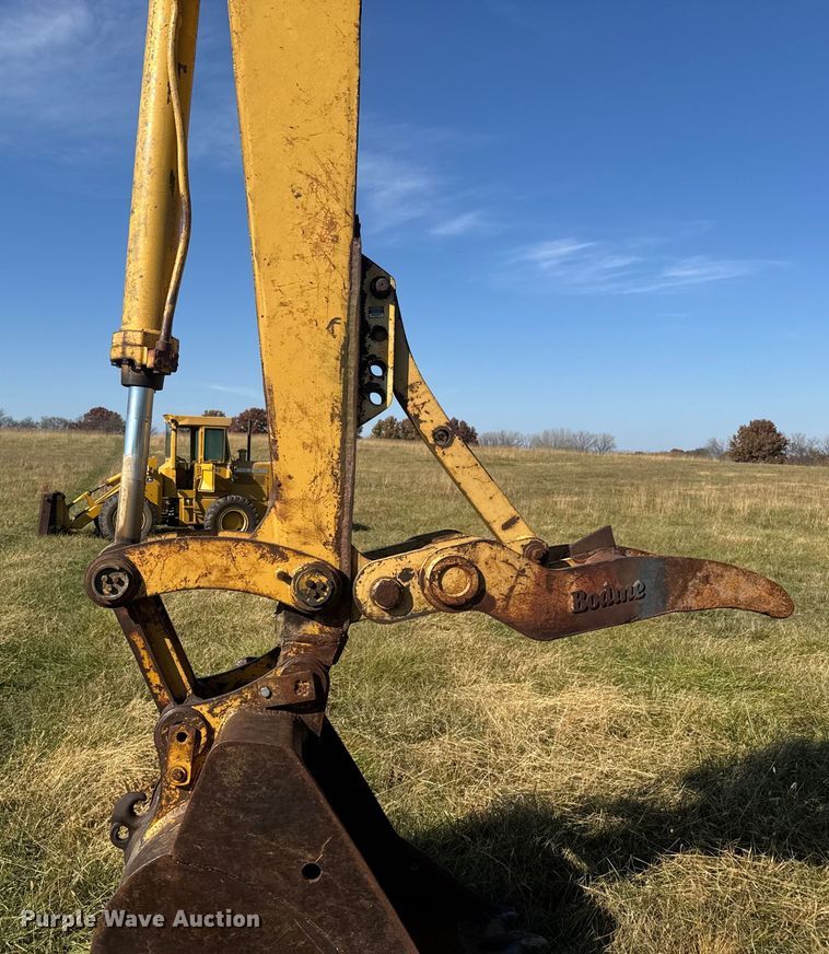 image for item FK0598 1981 Caterpillar 225 LC excavator