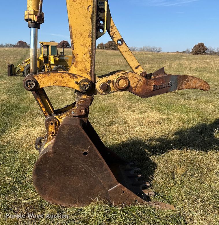 image for item FK0598 1981 Caterpillar 225 LC excavator