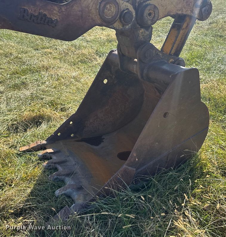 image for item FK0598 1981 Caterpillar 225 LC excavator
