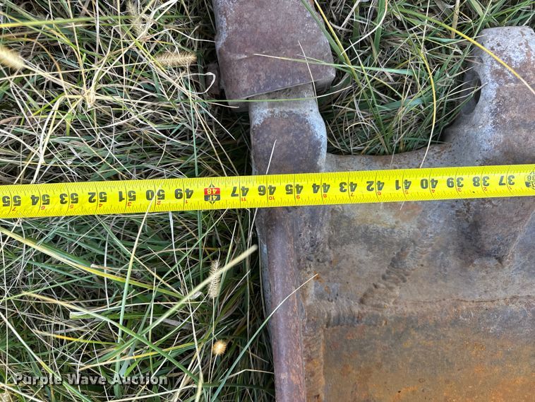 image for item FK0598 1981 Caterpillar 225 LC excavator