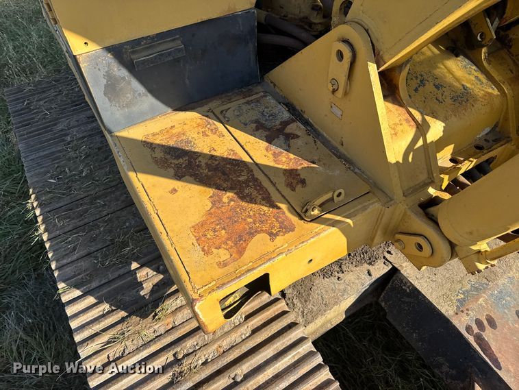 image for item FK0598 1981 Caterpillar 225 LC excavator