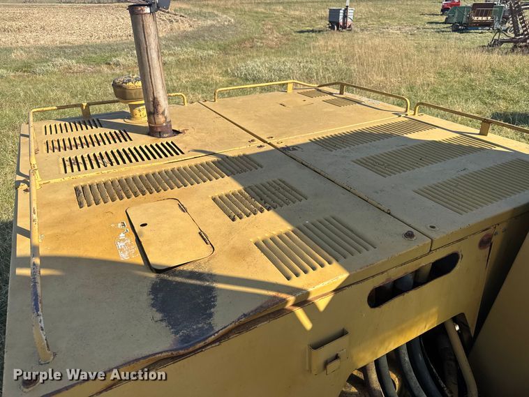 image for item FK0598 1981 Caterpillar 225 LC excavator