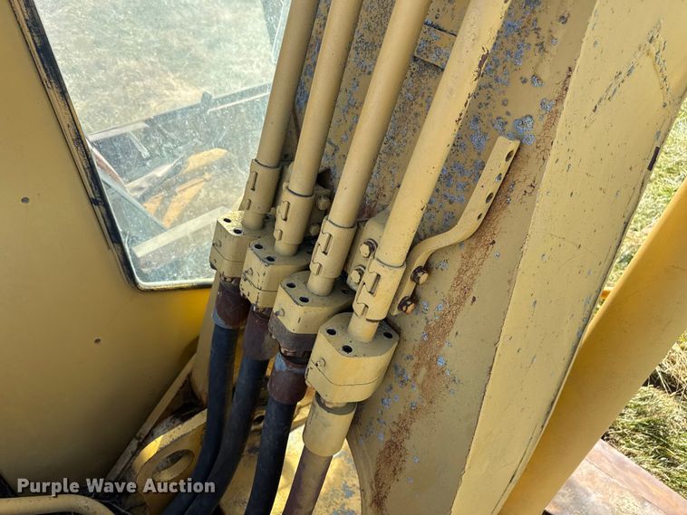 image for item FK0598 1981 Caterpillar 225 LC excavator