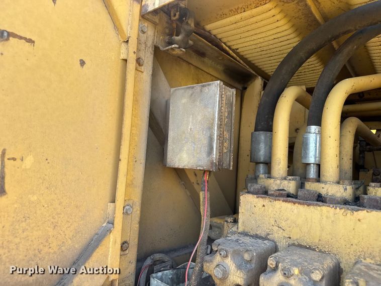 image for item FK0598 1981 Caterpillar 225 LC excavator