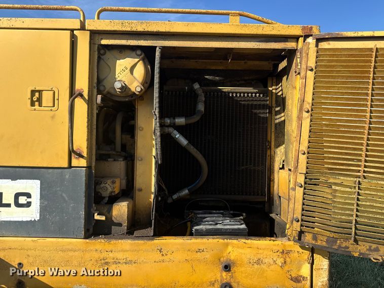 image for item FK0598 1981 Caterpillar 225 LC excavator