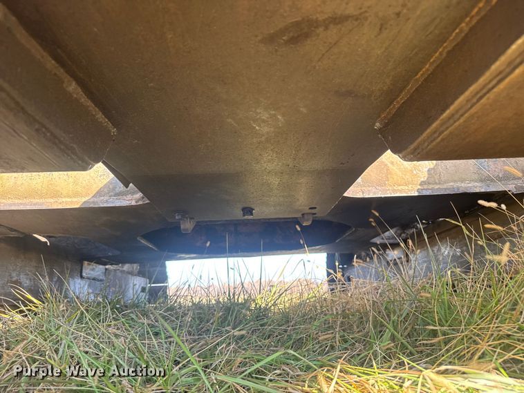 image for item FK0598 1981 Caterpillar 225 LC excavator