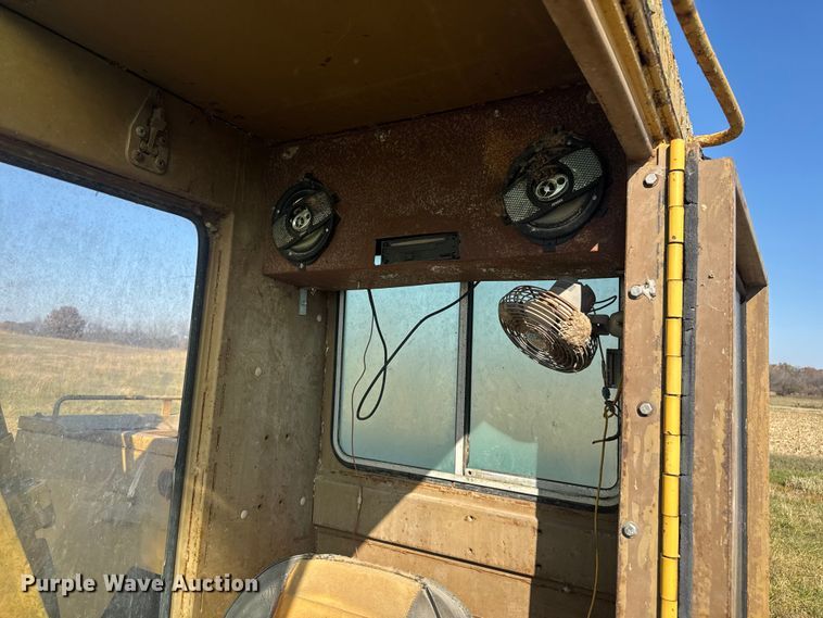 image for item FK0598 1981 Caterpillar 225 LC excavator