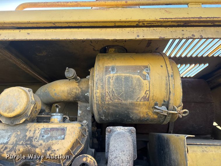 image for item FK0598 1981 Caterpillar 225 LC excavator