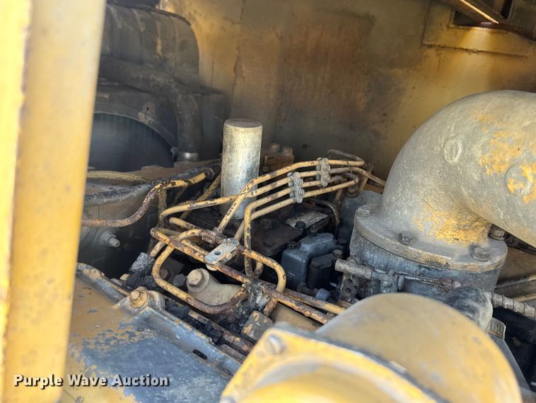 image for item FK0598 1981 Caterpillar 225 LC excavator