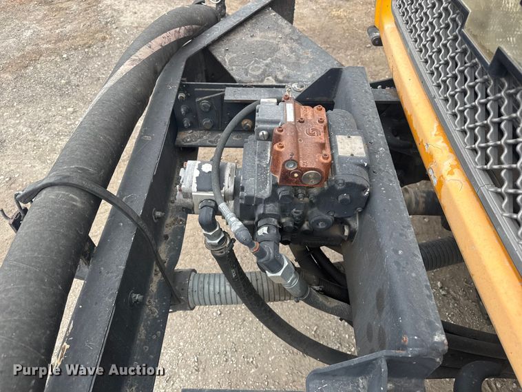 image for item FK0609 2005 Chevrolet C7500  oil distributor truck