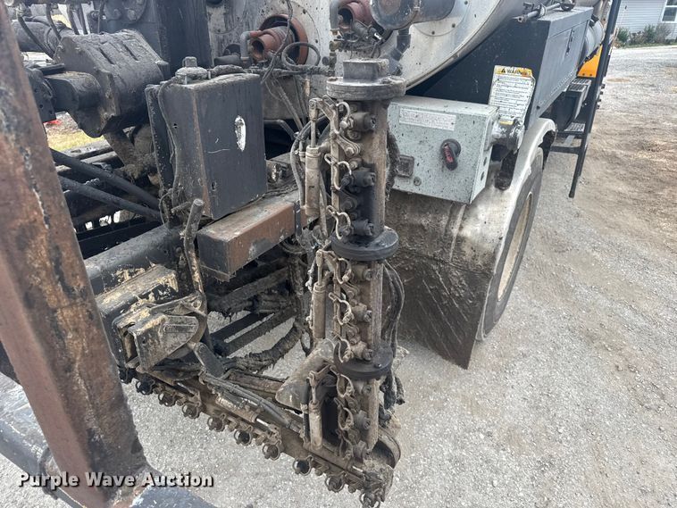 image for item FK0609 2005 Chevrolet C7500  oil distributor truck