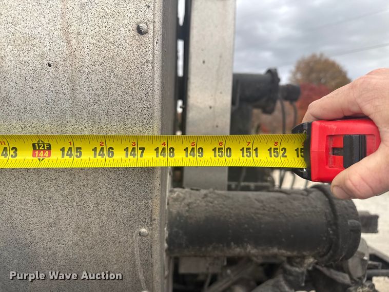 image for item FK0609 2005 Chevrolet C7500  oil distributor truck