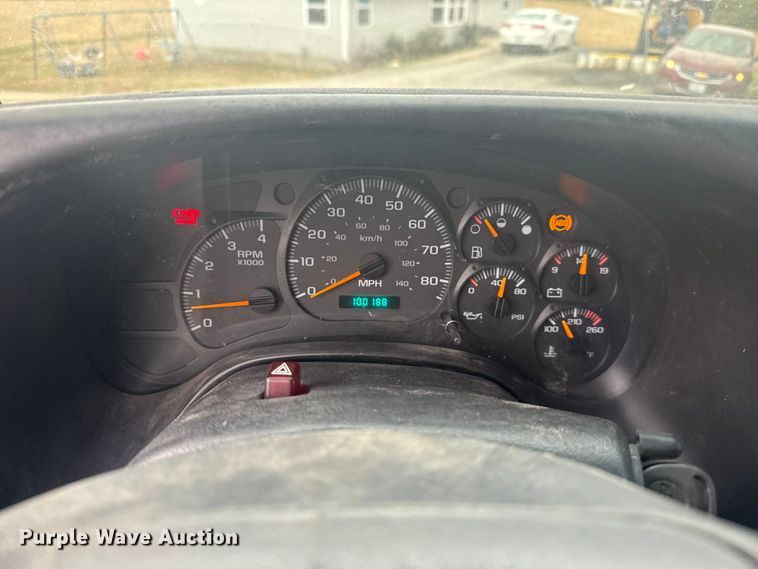 image for item FK0609 2005 Chevrolet C7500  oil distributor truck