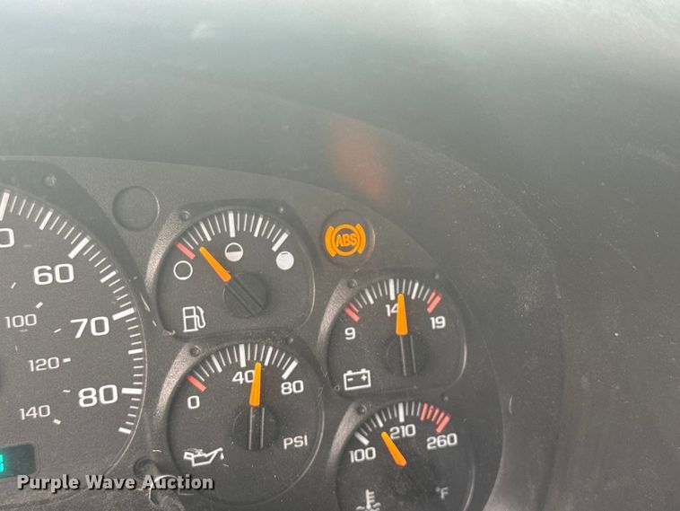 image for item FK0609 2005 Chevrolet C7500  oil distributor truck