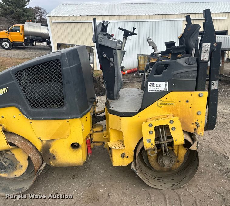 image for item FK0610 2017 Bomag BW 120 SL-5 double drum vibratory roller