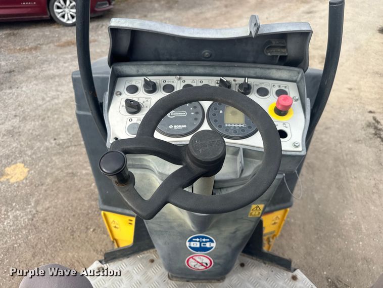 image for item FK0610 2017 Bomag BW 120 SL-5 double drum vibratory roller